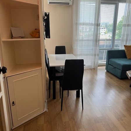 Cozy Apartment With Balcony Tiflis Dış mekan fotoğraf