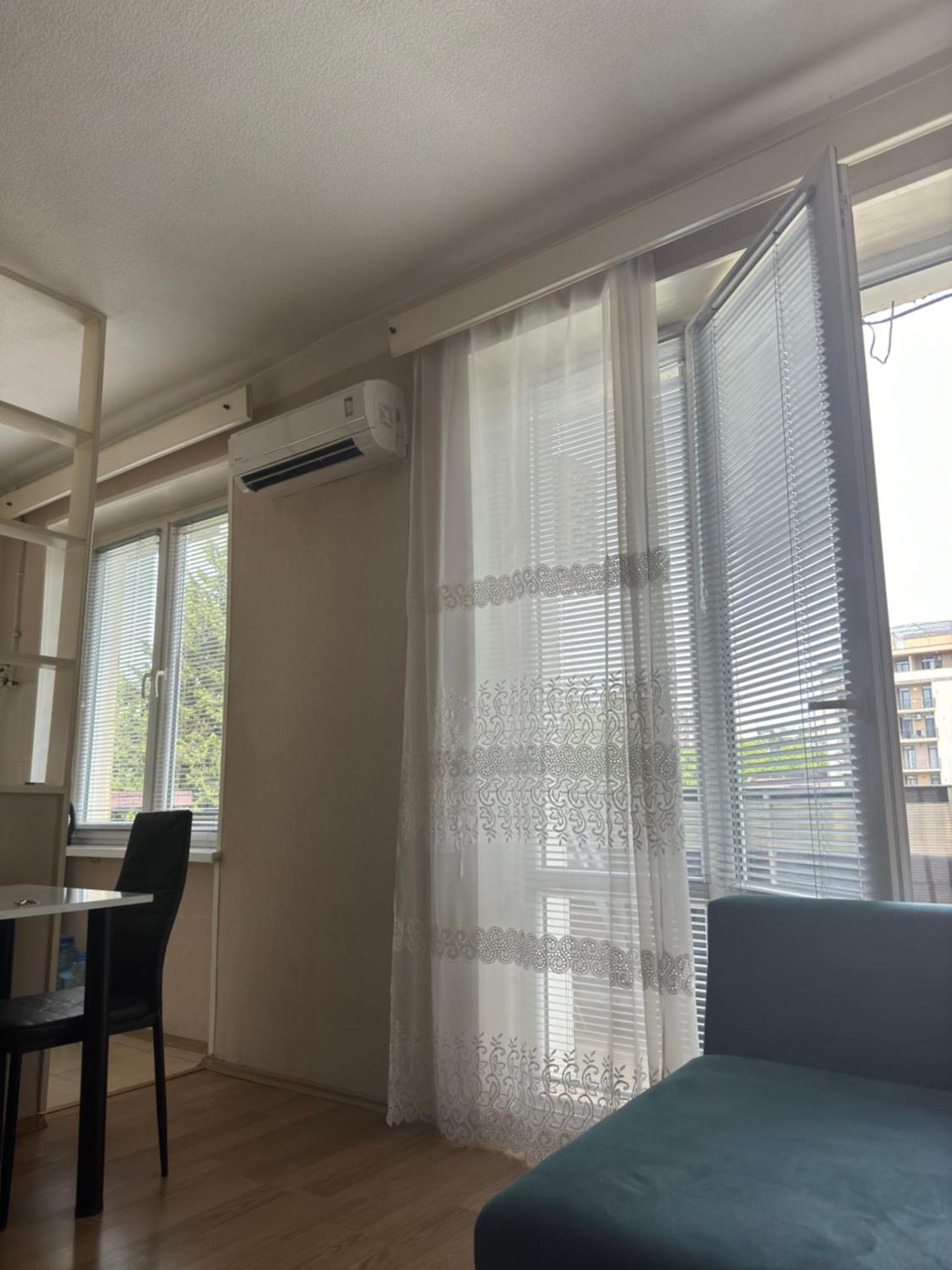 Cozy Apartment With Balcony Tiflis Dış mekan fotoğraf